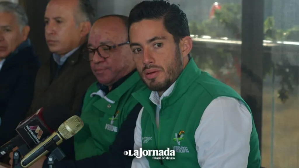 Alcalde de Zinacantepec, Manuel Vilchis abandona al PRI por PVEM