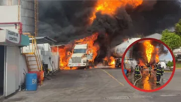 Incendio en Quimitec deja cuatro heridos en Tlalnepantla