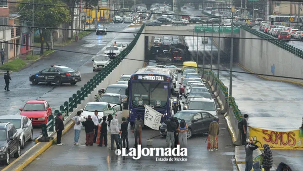 #Potrogate | Asamblea Estudiantil de Arquiectura de la UAEMéx bloquea Tollocan