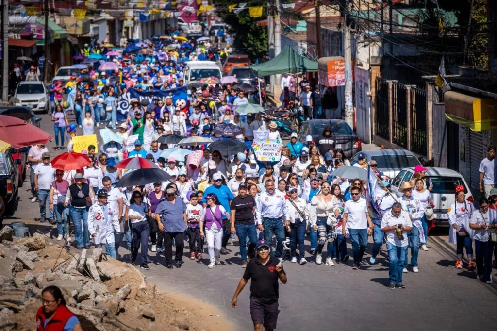 Marchan por la inclusión y el autismo en Coacalco