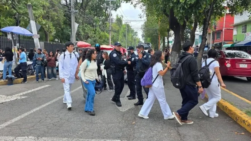 Nueva amenaza de bomba provoca desalojo en la FES Iztacala, UNAM