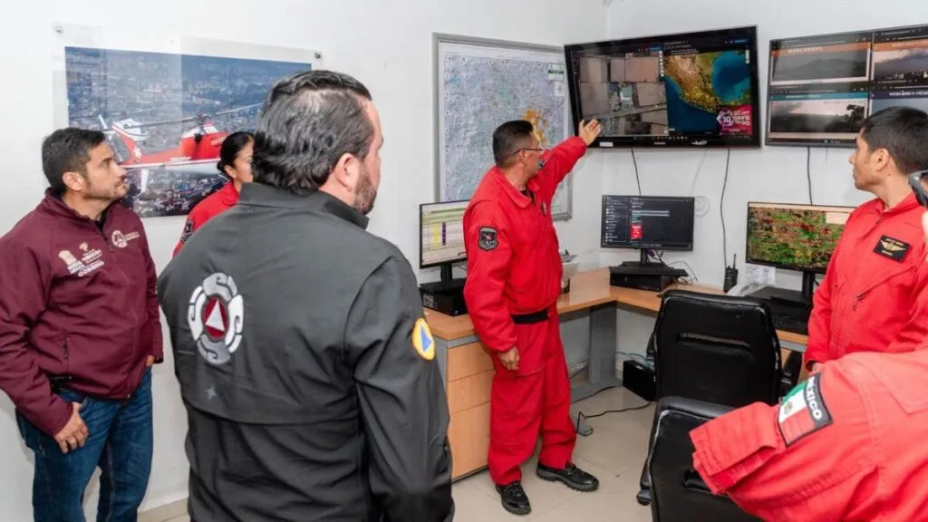 Grupo Relámpagos comparte protocolos con PC de Chiapas