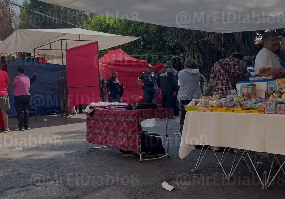 Dos sujetos a bordo de una motocicleta asesinaron al comerciante, Roberto Velázquez, de alrededor de 60 años. Foto: Captura