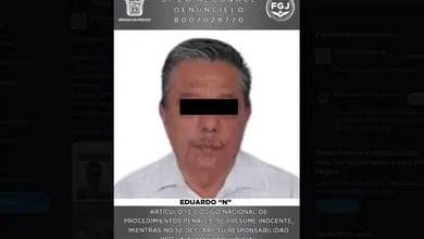 Eduardo Rodríguez es el nombre de este sujeto que un acto de total impunidad y vileza aventó el auto, de color blanco y de marca Ford modelo Focus, a una mujer que se negó ir a tomar unos tragos con él. Foto: FGJEM
