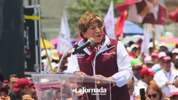 Delfina Gómez en cierre de campaña en Toluca ofrece transición frente a un siglo del PRI 