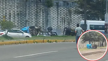 Tráiler vuelca a la altura de Tres Caminos en Toluca