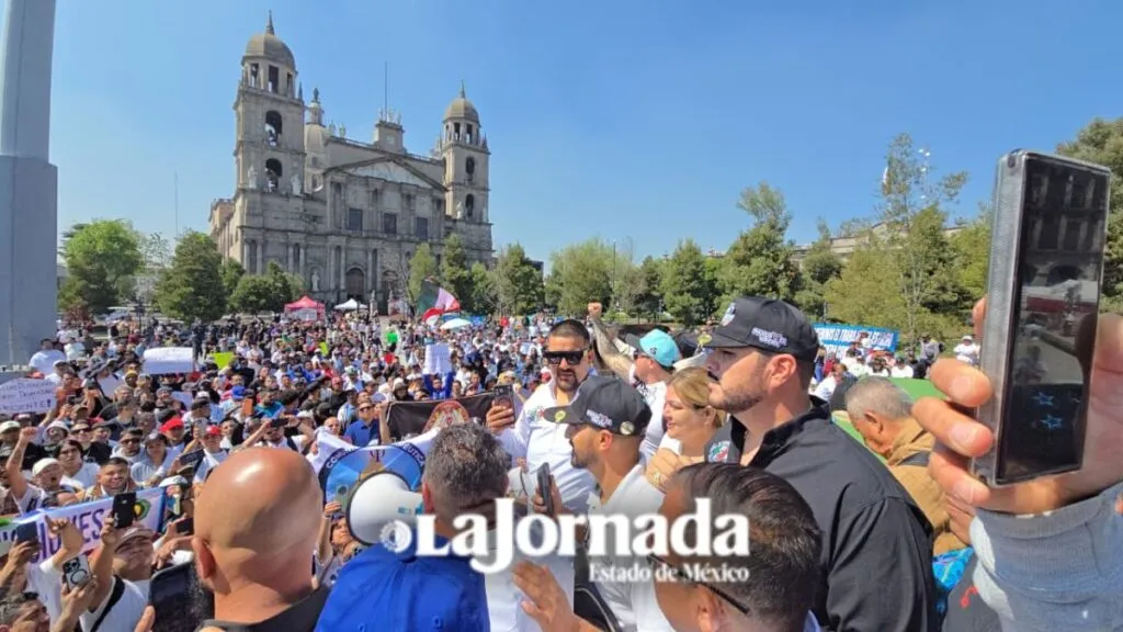 Integrantes de Centros de Adicciones realizan marcha pacífica en Edomex