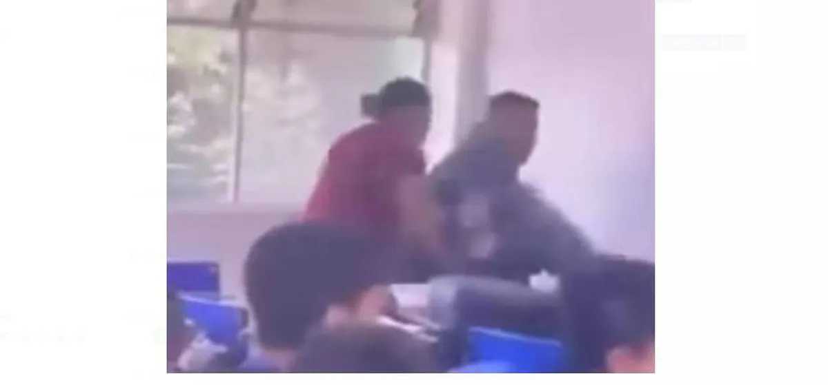 Naucalpan: Padres de familia agreden a maestra por reprobar a su hija