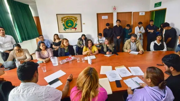UAEMéx: Estudiantes de la UAP Chimalhuacán entregan instalaciones a nueva rectora