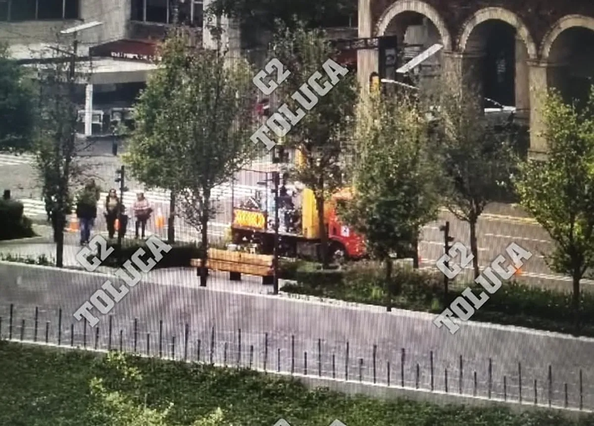 ¡Toma precauciones! Cerrado carril de Lerdo en Toluca