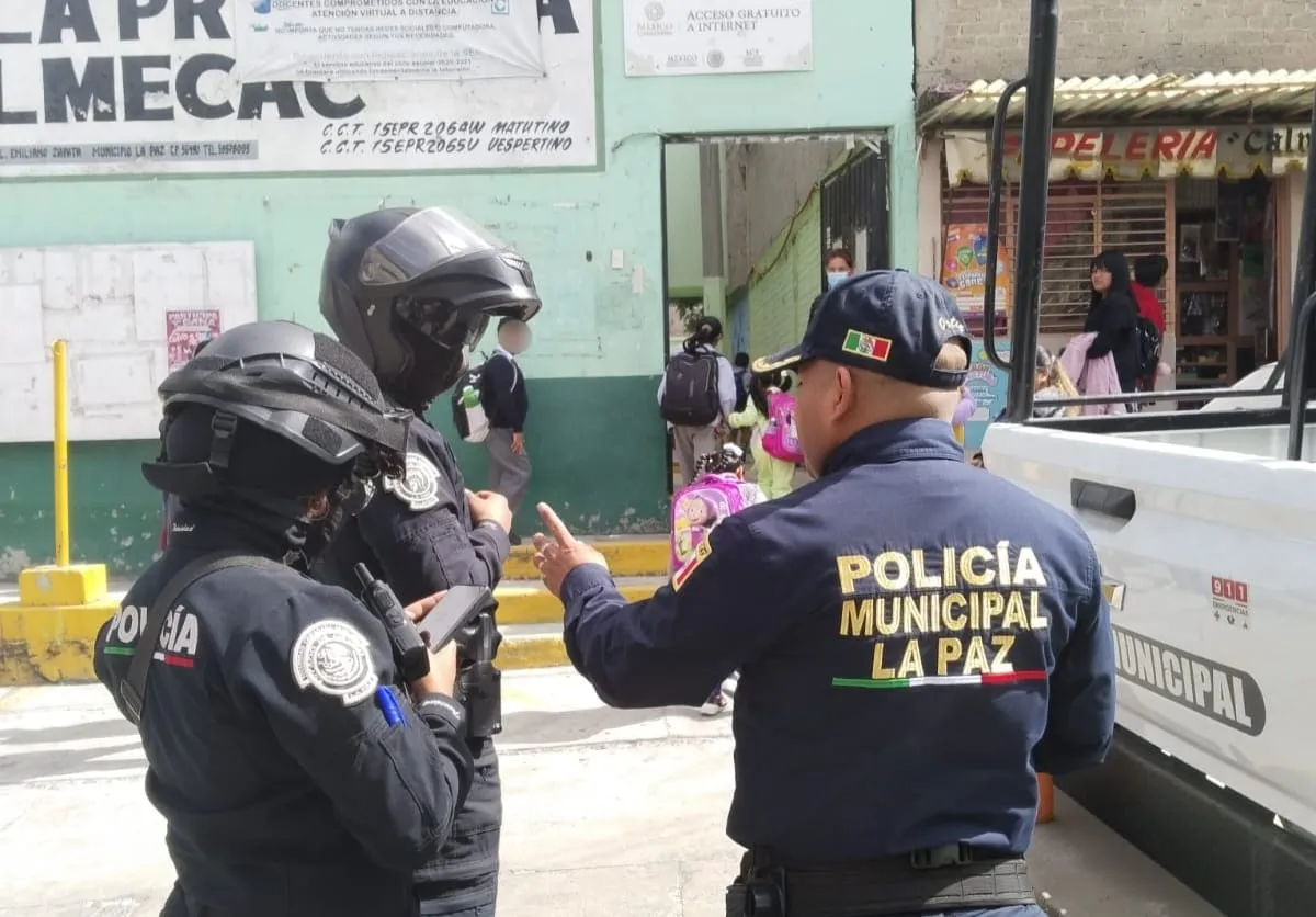Denuncian robo de armamento a la policía en la Paz