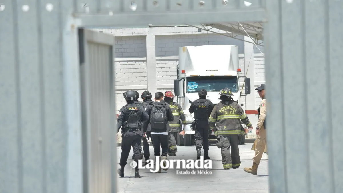 Cateo en predio de Santiago Miltepec por presunto huachicoleo