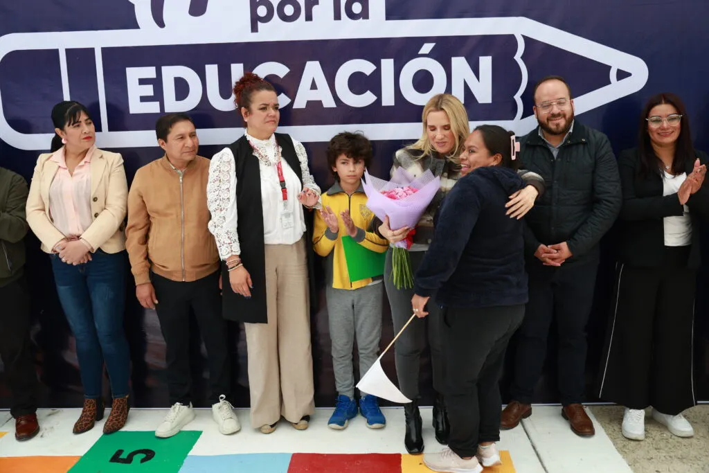Mantenimiento en escuelas de Huixquilucan avanza con el programa «Acción por la Educación»