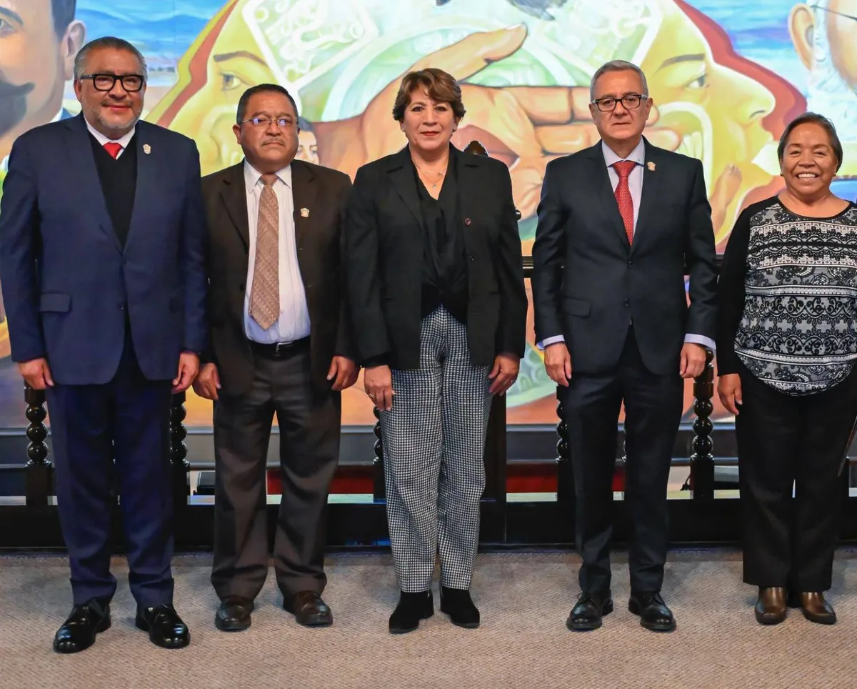 Relevo en Finanzas: entra Óscar Flores y sale Paulina Moreno