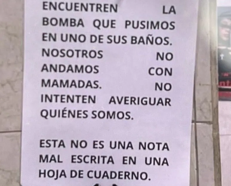 [VIDEO] Desalojan Facultad de Ciencias Políticas y Sociales de la UNAM por amenaza