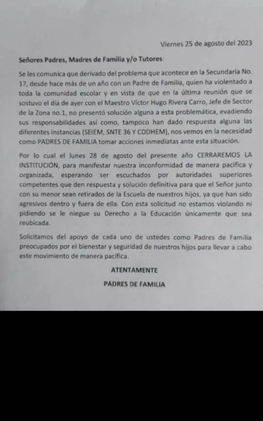 Padres de familia no quieren que se inscriba niña bullying en secundaria de Satélite