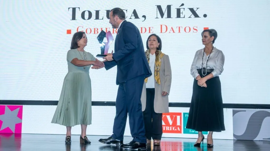 Gobierno de Ricardo Moreno recibe Premio a las Mejores Prácticas de Gobiernos Locales