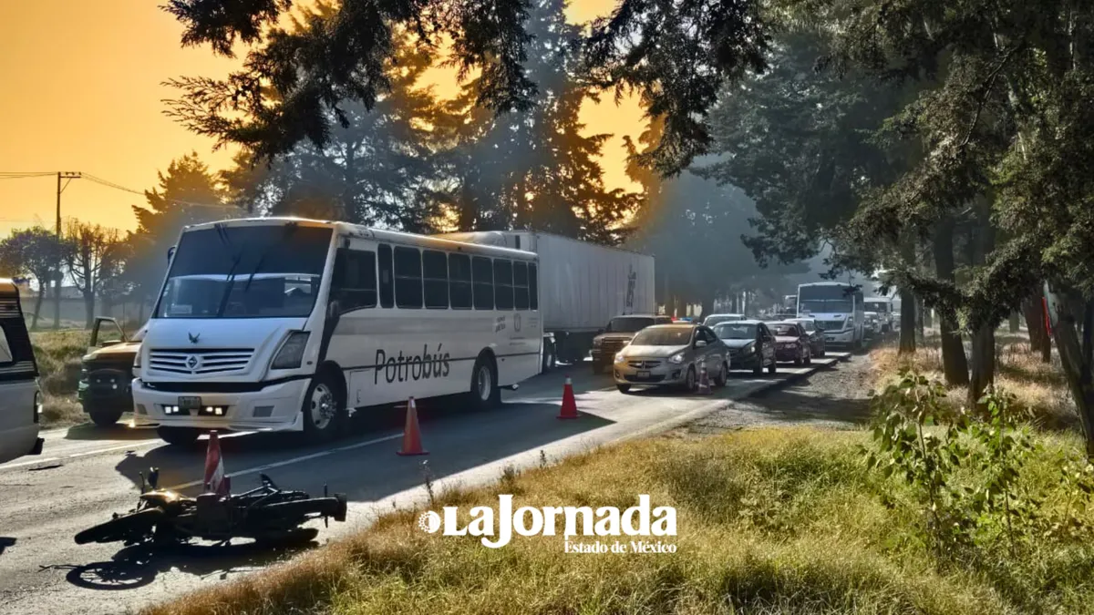 Motociclista pierde la vida en accidente sobre la Toluca-Palmillas