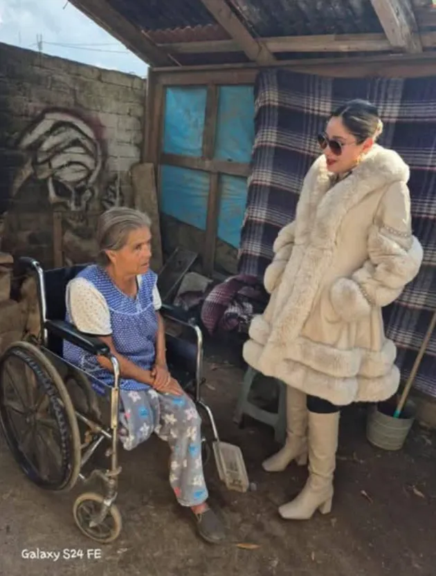 En austeridad “Antes muerta que Sencilla” Indignación por “Look Parisino” de Presidenta del DIF en Pátzcuaro