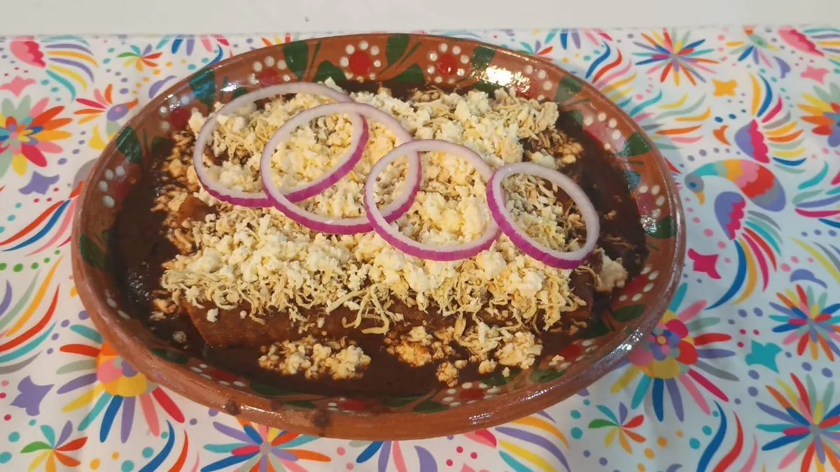 Alistan Feria de la Enchilada en San Buenaventura