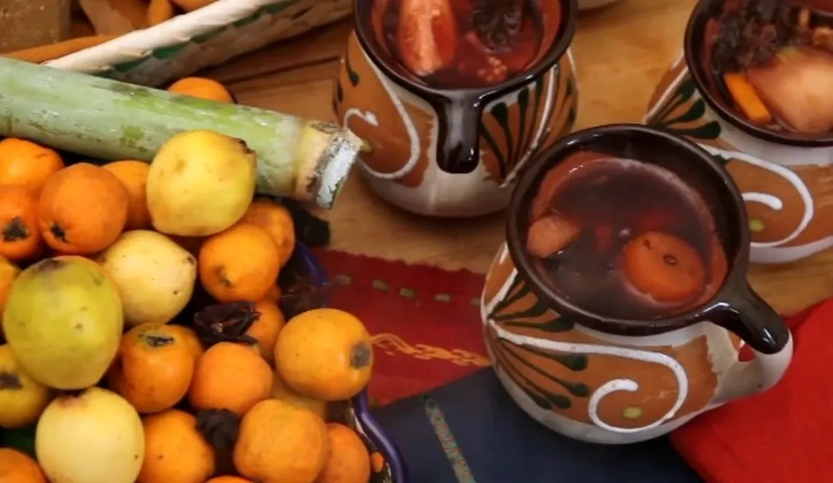¿Cómo preparar el ponche de frutas?