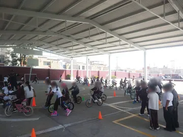 Edomex: Policías imparten plática de seguridad vial en escuelas