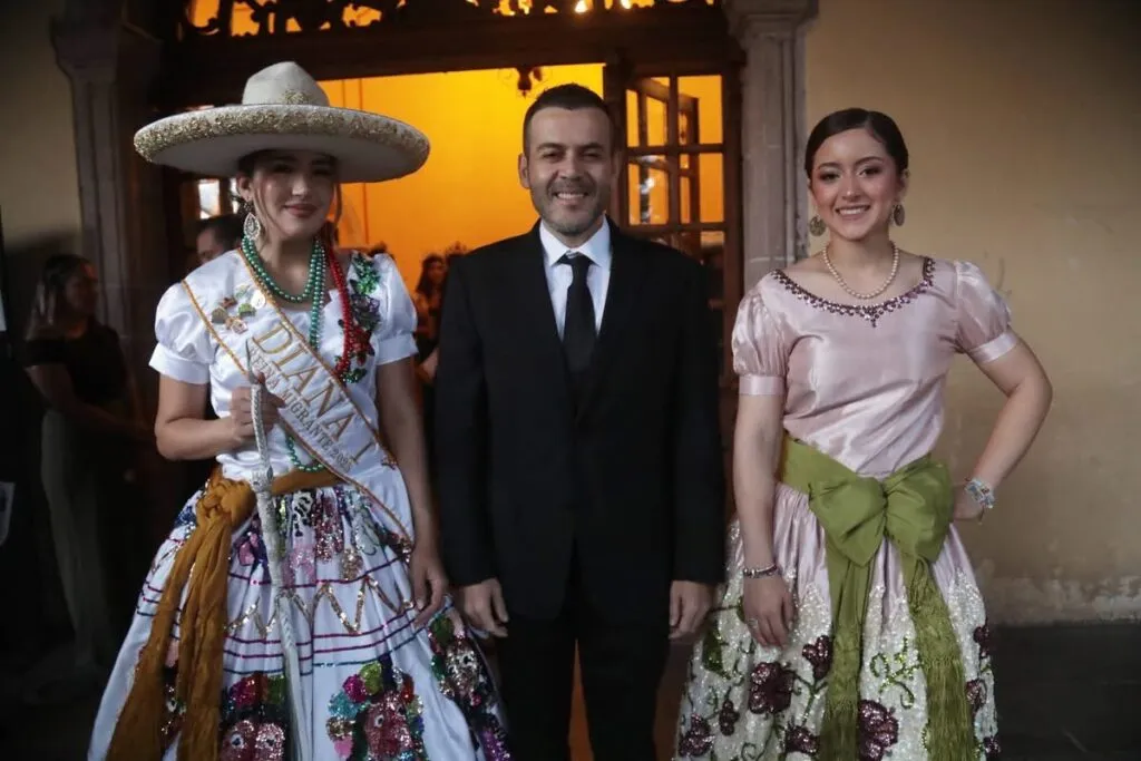 En Jerez, Ulises Mejía reconoce aporte de migrantes a la identidad de Zacatecas