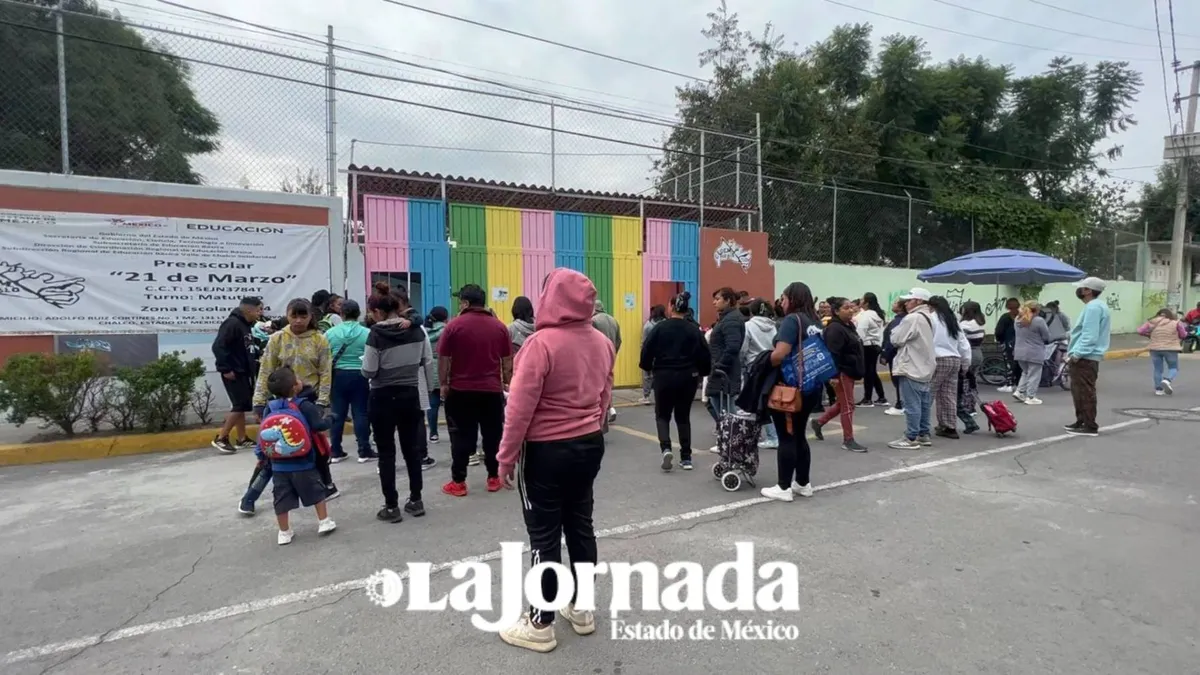 Regresan estudiantes a escuelas de Chalco