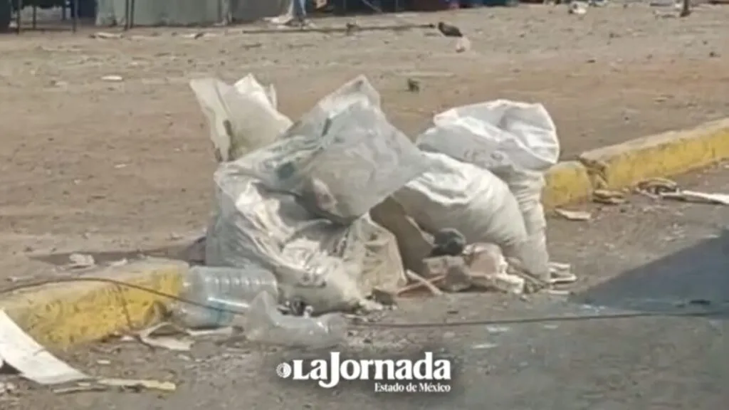 Vecinos de Chimalhuacán continúan tirando basura pese a exhortos y sanciones