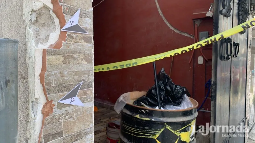 Vecinos de Acolman exigen captura de supuesto youtuber que asesinó a tres personas