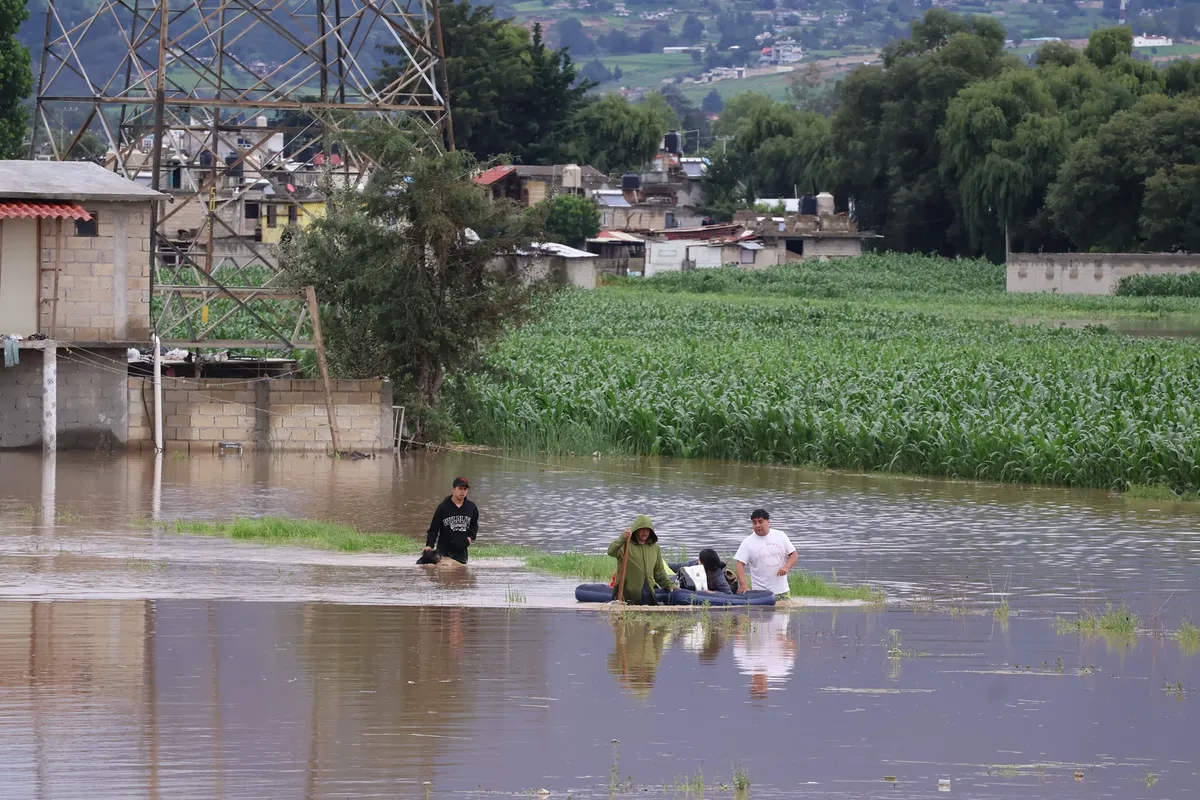 Brindarán apoyo a familias afectadas por las fuertes lluvias en Otzolotepec