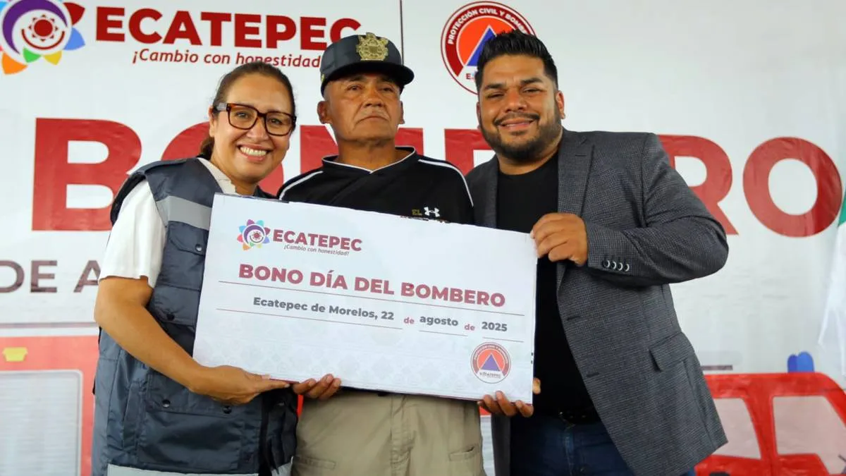 Ecatepec tiene un heroico cuerpo de Bomberos, afirma Azucena Cisneros
