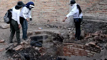 Madres buscadoras localizan 17 bolsas con restos y un crematorio clandestino en El Salto
