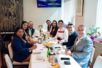 Geraldine Ponce y Pavel Jarero en encuentro político de Morena en Nayarit.