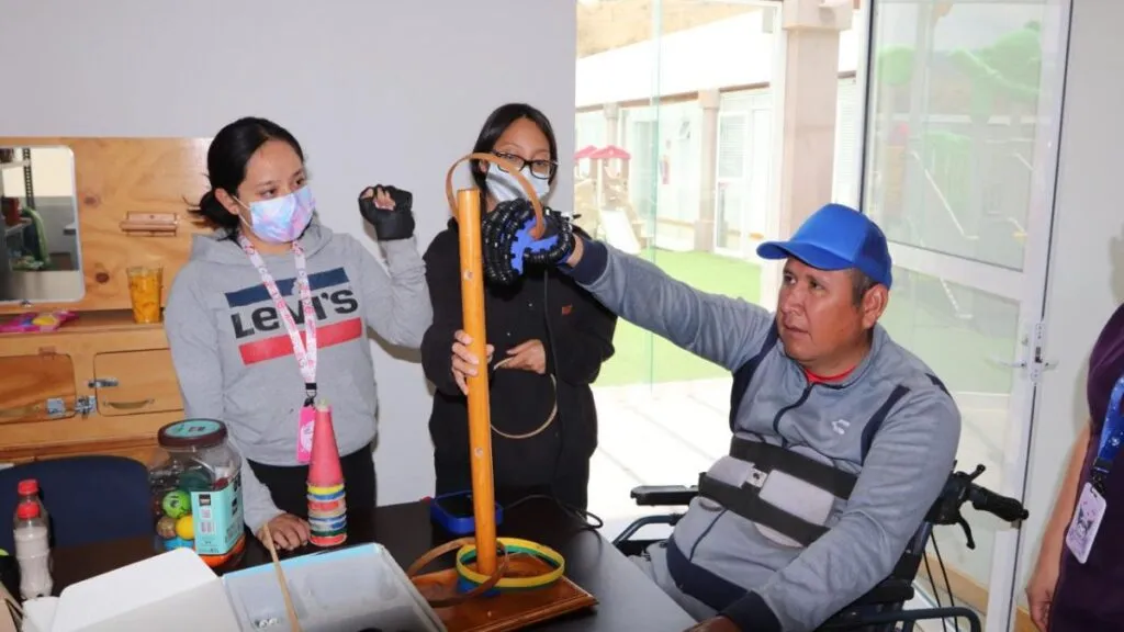Huixquilucan otorga más de 13 mil servicios de salud para personas con discapacidad