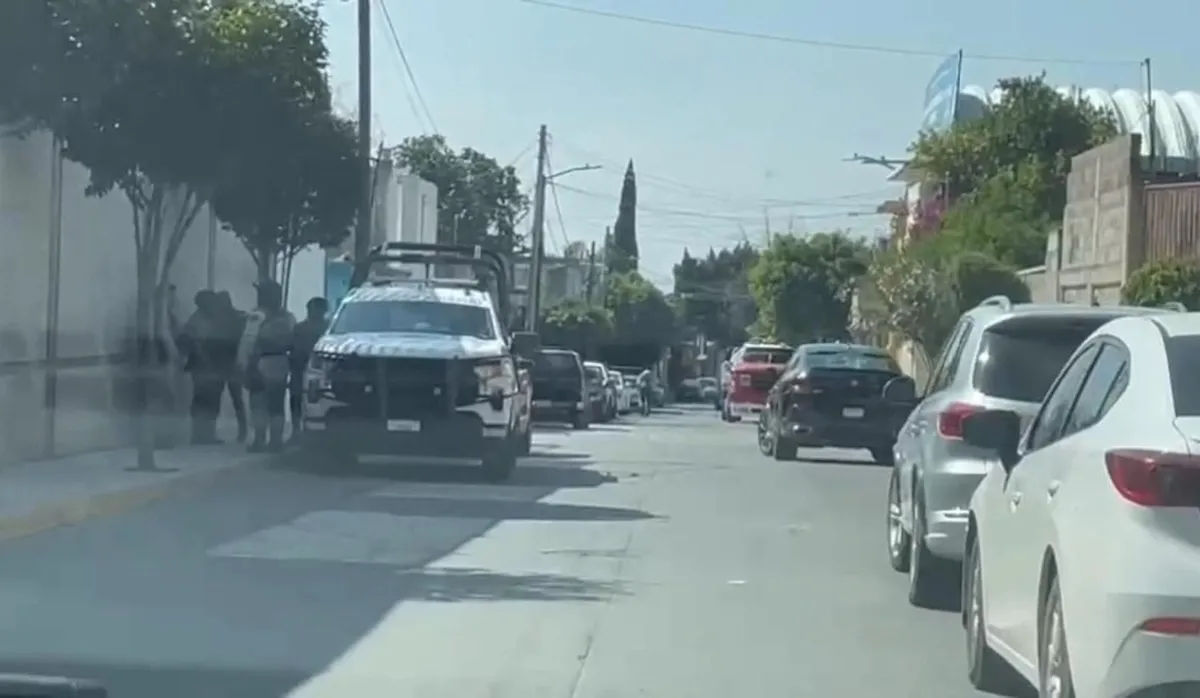 El hombre identificado como Ventura “N” de 49 años de edad quedó tendido en el piso.