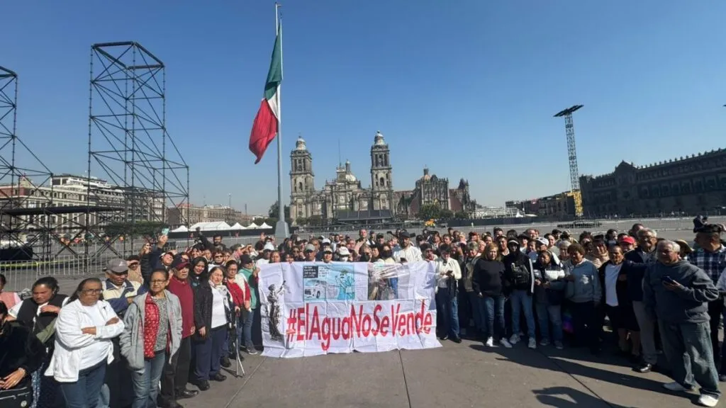 Vecinos de Ecatepec exigen justicia hídrica en la SCJN