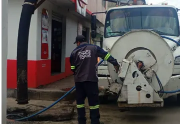 Lerma intensifica desazolve de ríos y drenajes tras intensas lluvias y granizada