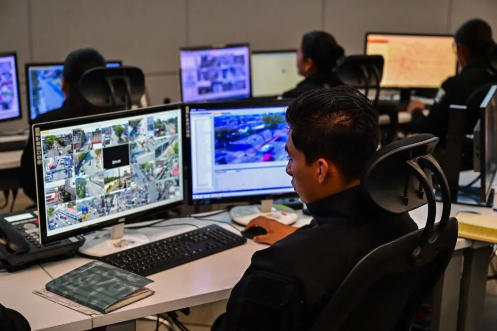 Edomex responde en 7 minutos: Así funcionan los botones de pánico de “Caminemos Seguras”