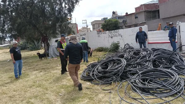 Ecatepec: Detectan red clandestina que vendía agua por mangueras