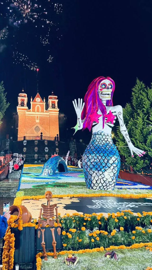 Metepec: Evocan tradiciones con tlanchana gigante