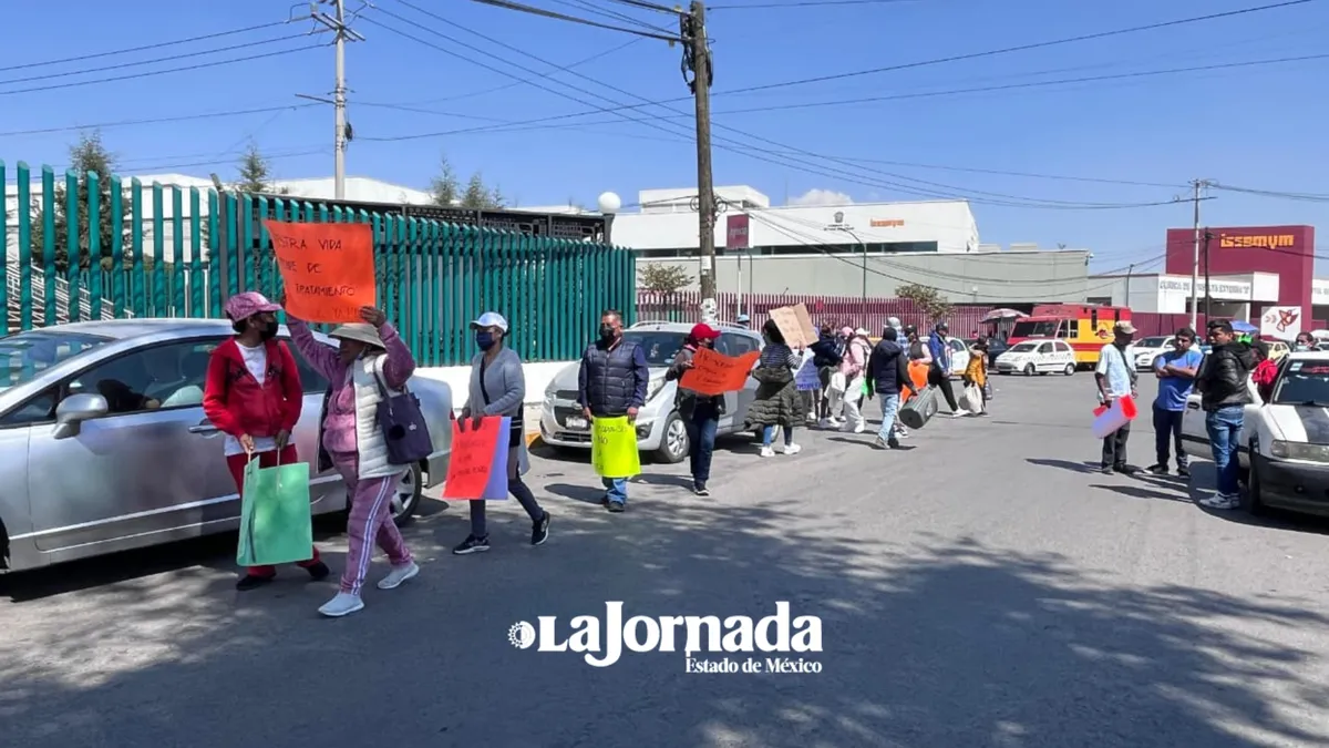 Exigen hemodiálisis en Centro Médico “Adolfo López Mateos”