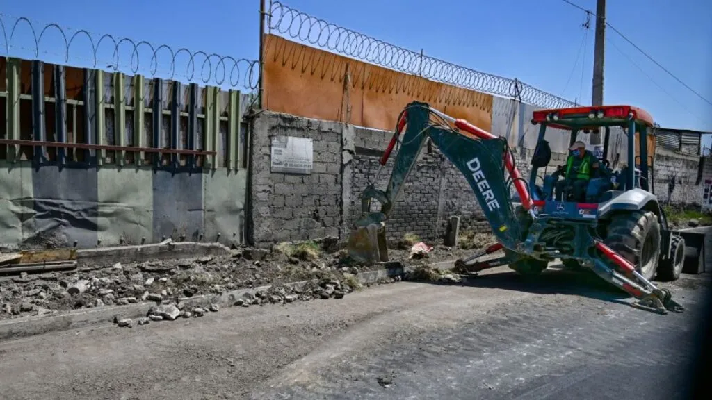 Periférico Oriente y Vía Central son rehabilitadas rumbo al Mundial 2026