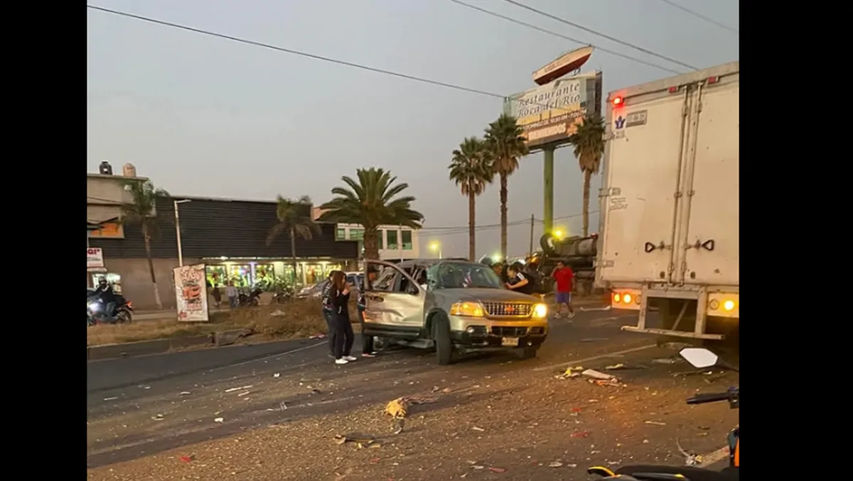 ¡Atención automovilistas! Fuerte accidente en la carretera Lechería-Texcoco