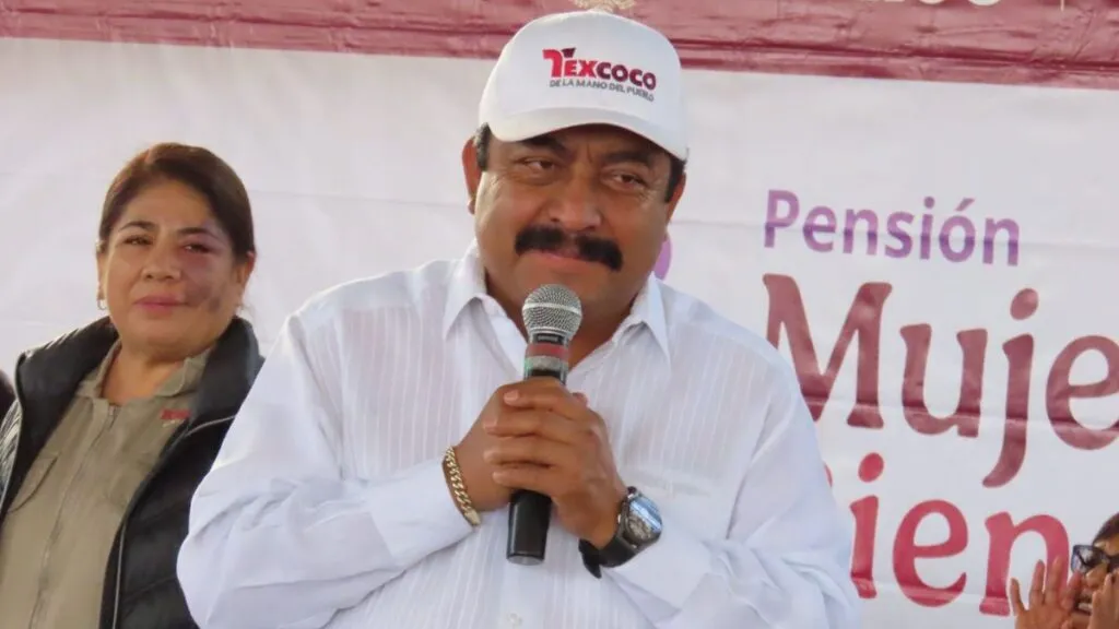 Texcoco entrega tarjetas para mujeres de 60 a 64 años