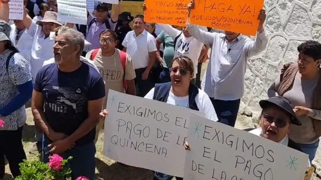 Trabajadores de la salud colapsaron movilidad en el oriente del Edomex