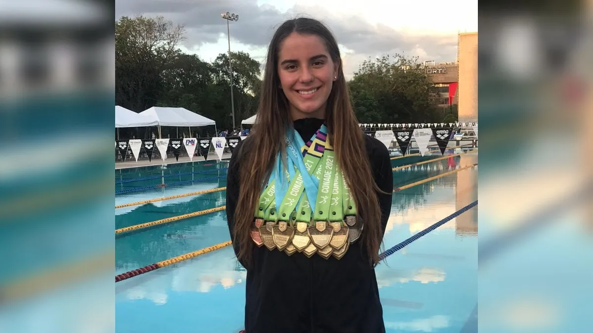 Athena Meneses, la joya de la natación mexiquense