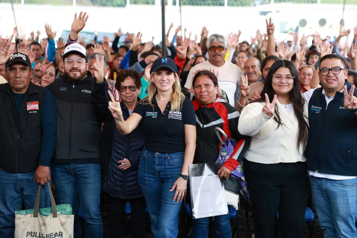 Entrega Huixquilucan apoyos a la vivienda en beneficio de más de mil familias