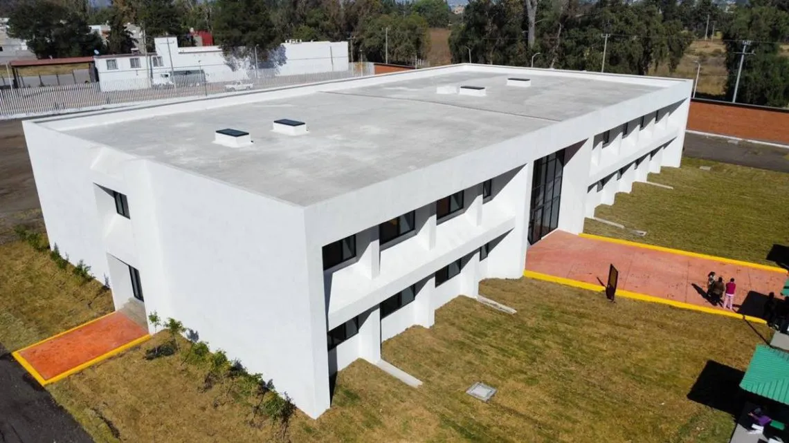 Tultepec: Alcalde pide a Universidad Mexiquense Bicentenario ampliar carreras afines al AIFA