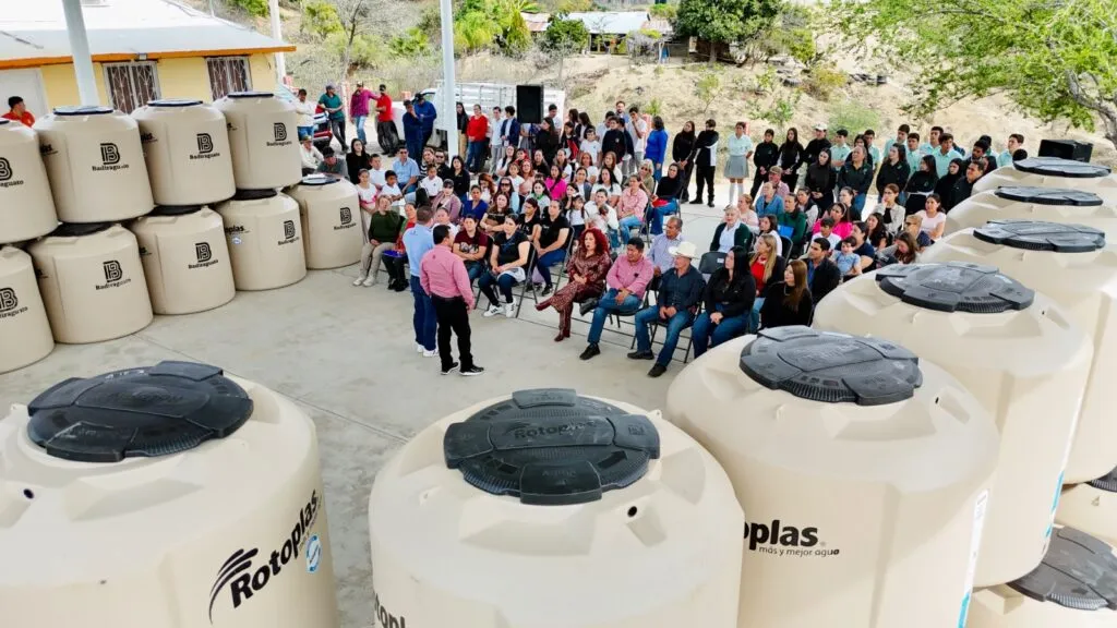 José Paz López impulsa programas sociales para fortalecer las comunidades de Badiraguato en 2026